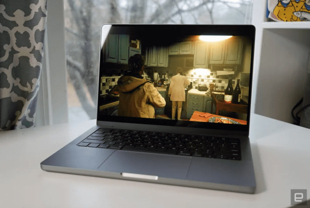 MacBook Pro M3 gets multi-screen support, just like Air
