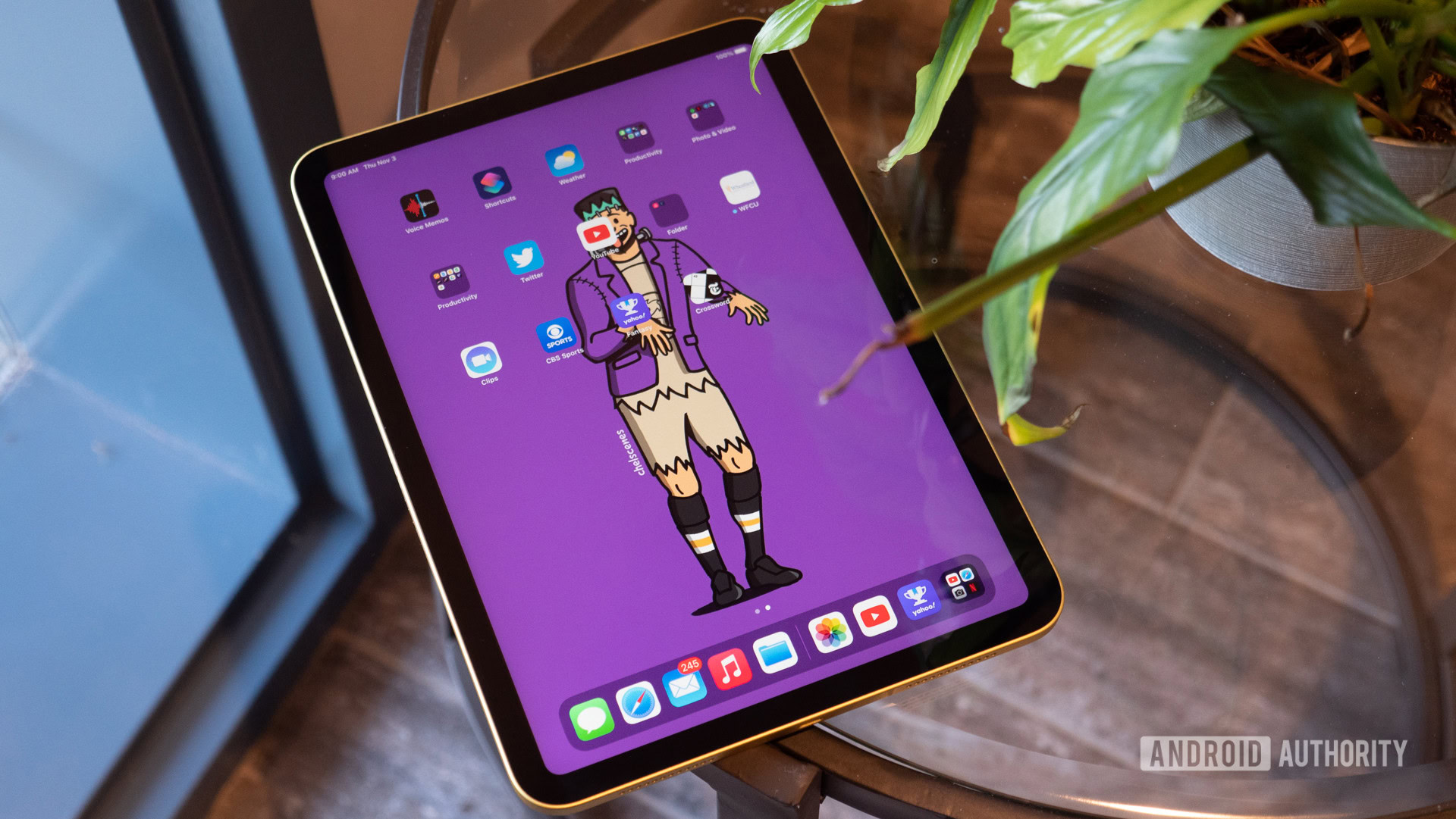 elma ipad ana ekranı masada