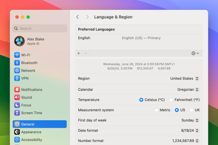 macOS Sonoma'daki Sistem Ayarları uygulamasında Dil ve Bölge ayarlarını değiştirme.