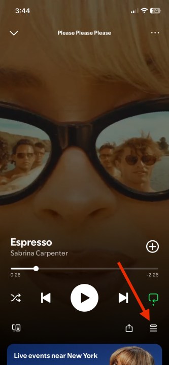 Spotify'da iOS için sıraya girme düğmesini gösteren kırmızı ok.